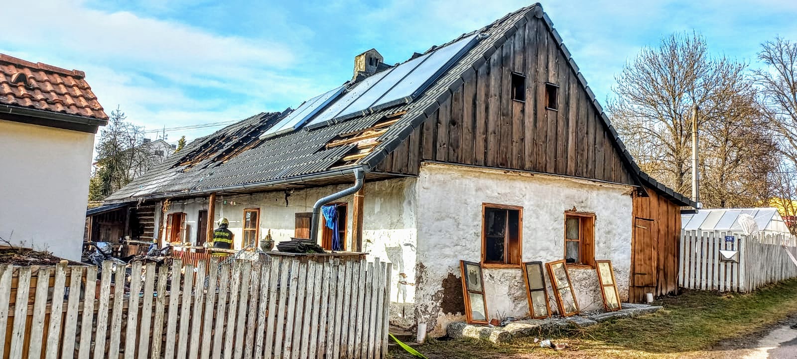 Požár podkroví, Nová Ves u Chýnova - 20. 3. 2022 (7).jpg