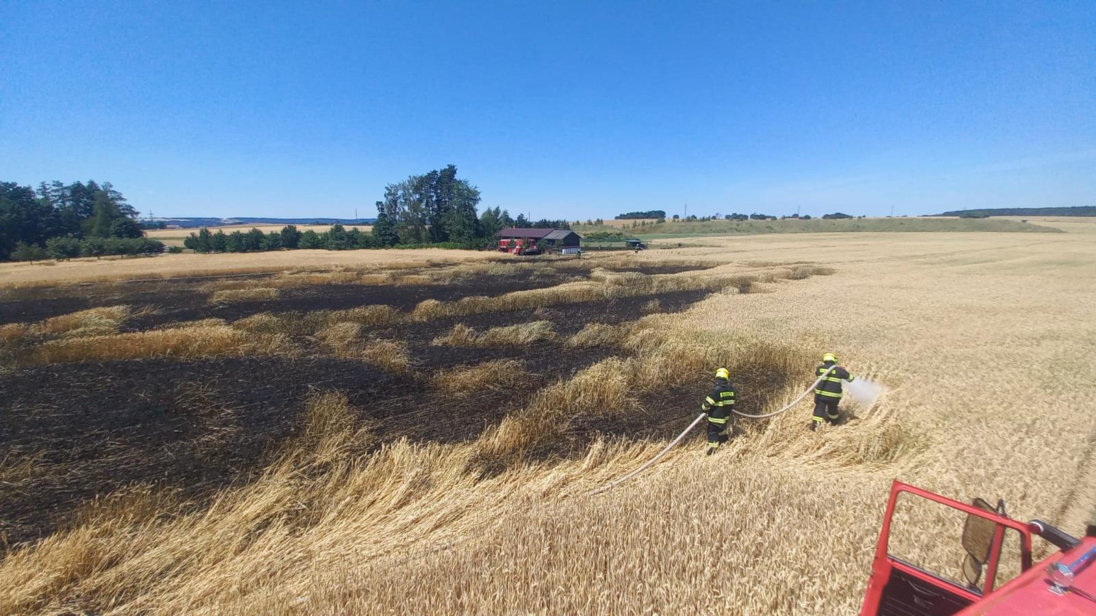 Požár pole, Přehořov  (5).jpg