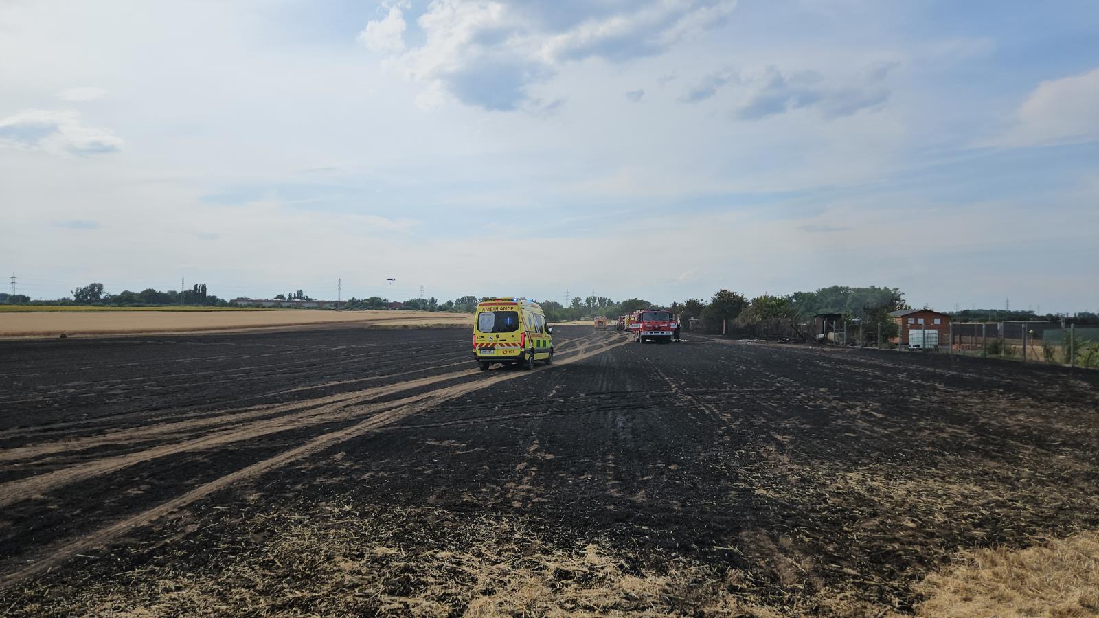 Požár pole Hodonín (21).jpg