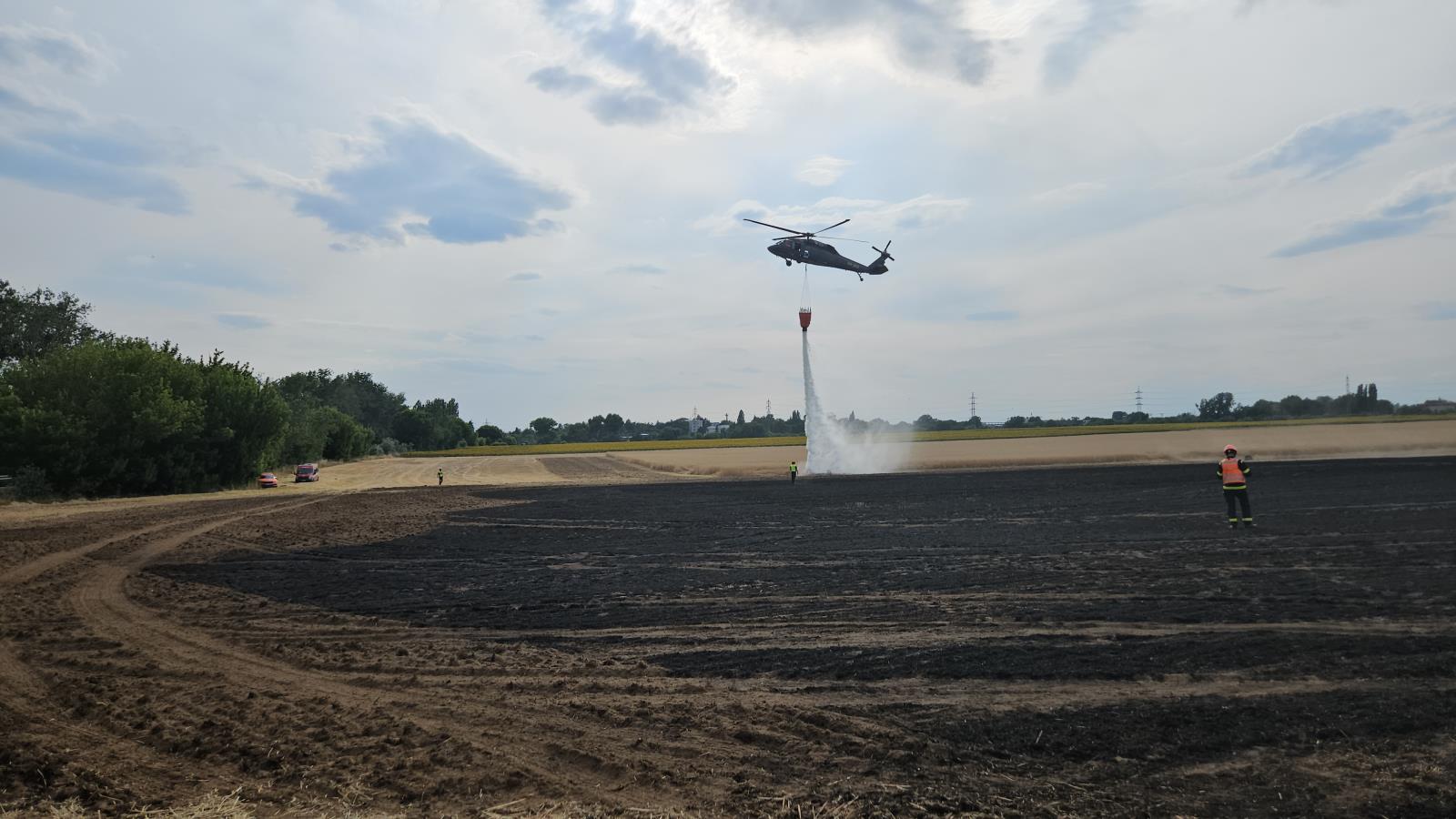 Požár pole Hodonín (23).jpg