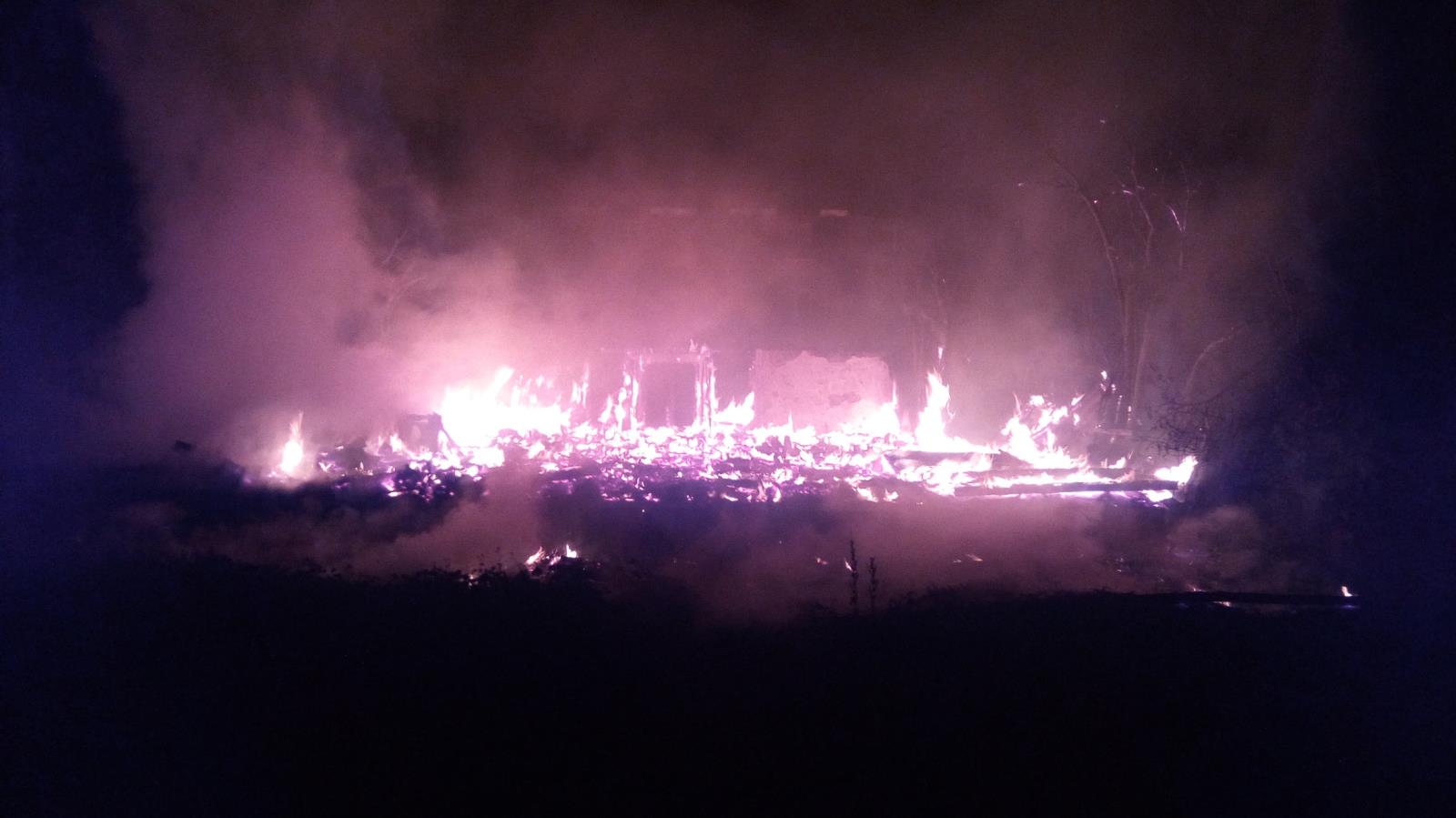 Požár prázdně budovy Libochovice (1).jpg