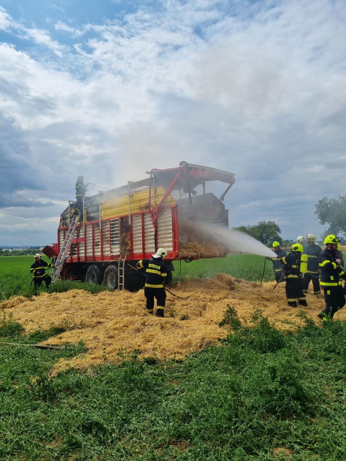 Požár sběracího vozu 5
