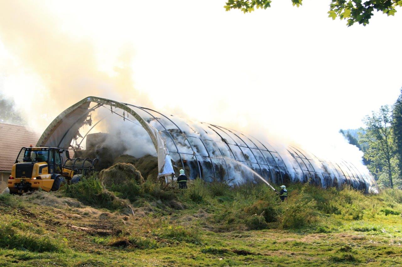 Požár seníku Kyjov (1).jpg