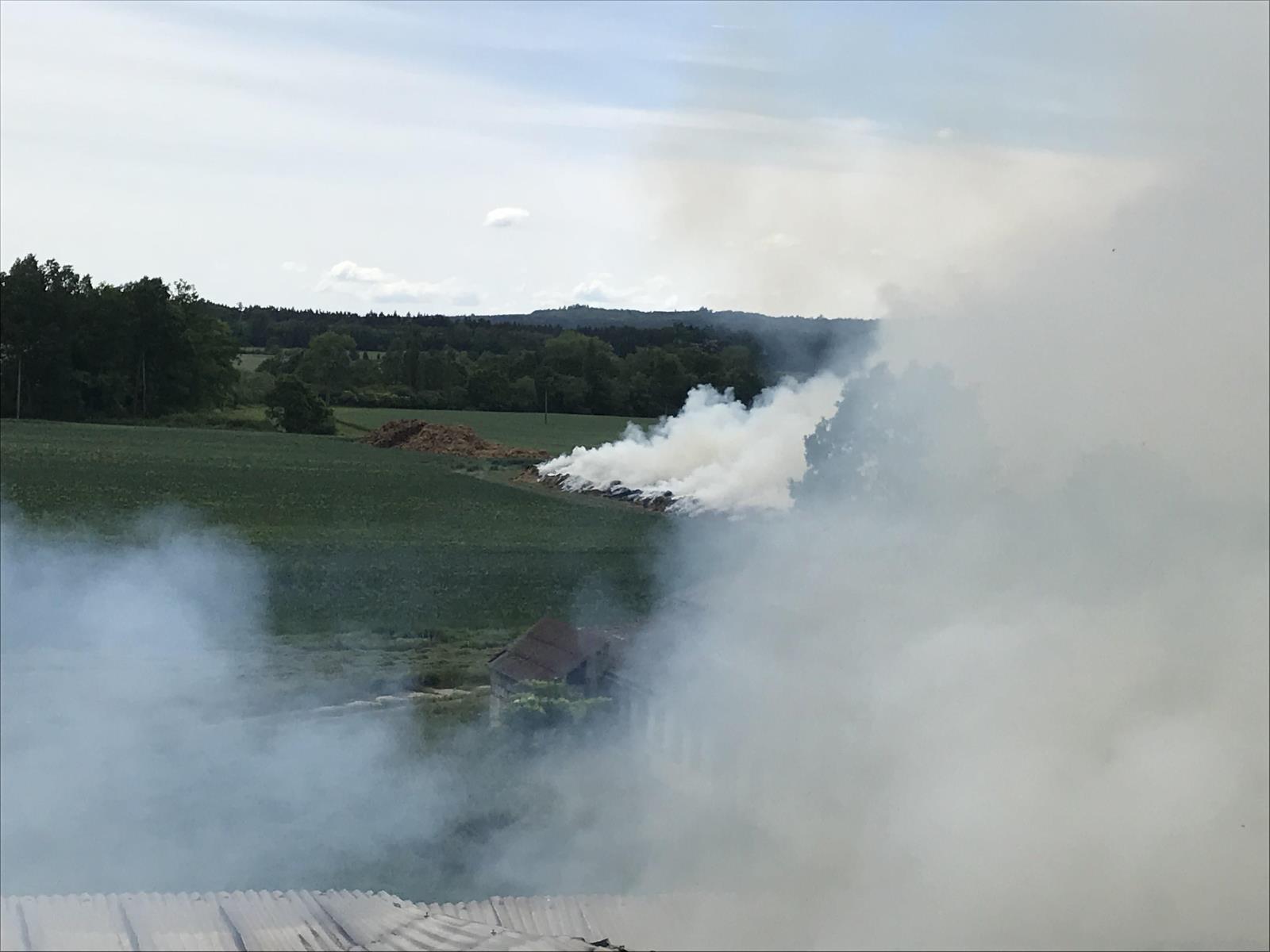 Požár skladu, Chřesťovice - 20. 5. 2018 (3).jpg