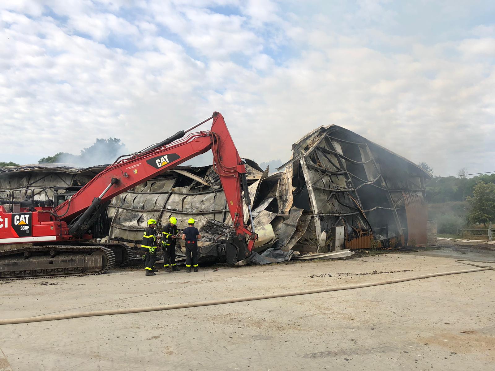 Požár skladu, Starcova Lhota - 13. 7. 2023 (4).jpg