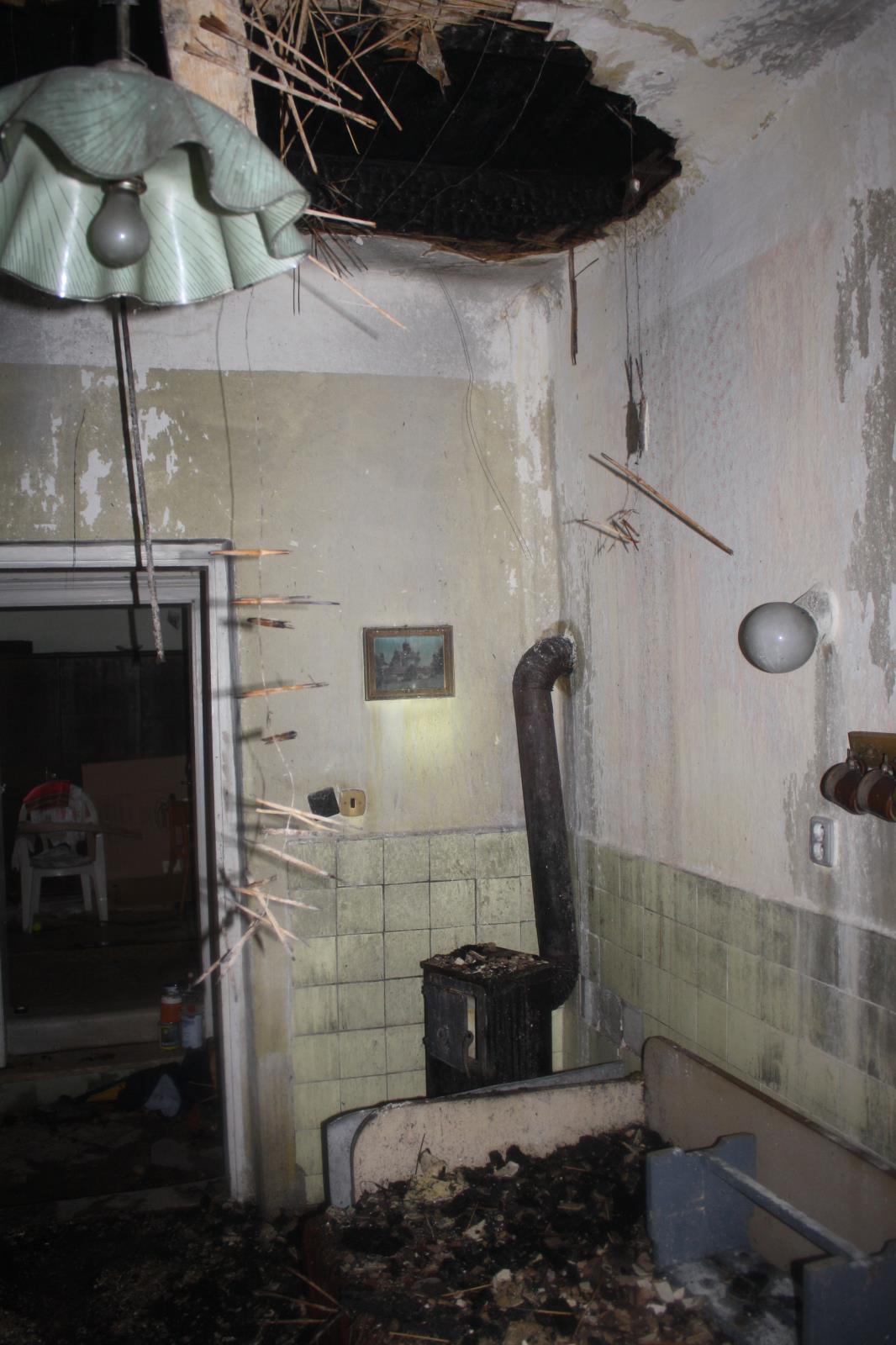 Požár střechy, Hluboká nad Vltavou - 16. 1. 2020 (5).JPG