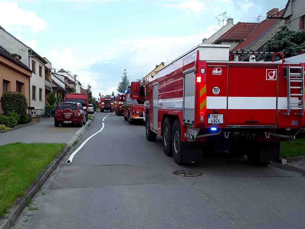 Požár střechy RD_5.jpg