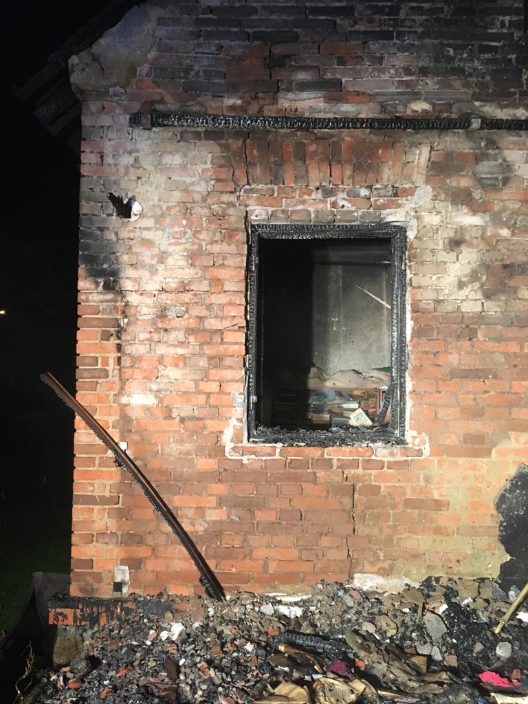 Požár verandy, Stráž nad Nežárkou - 14. 4. 2019 (6).jpg