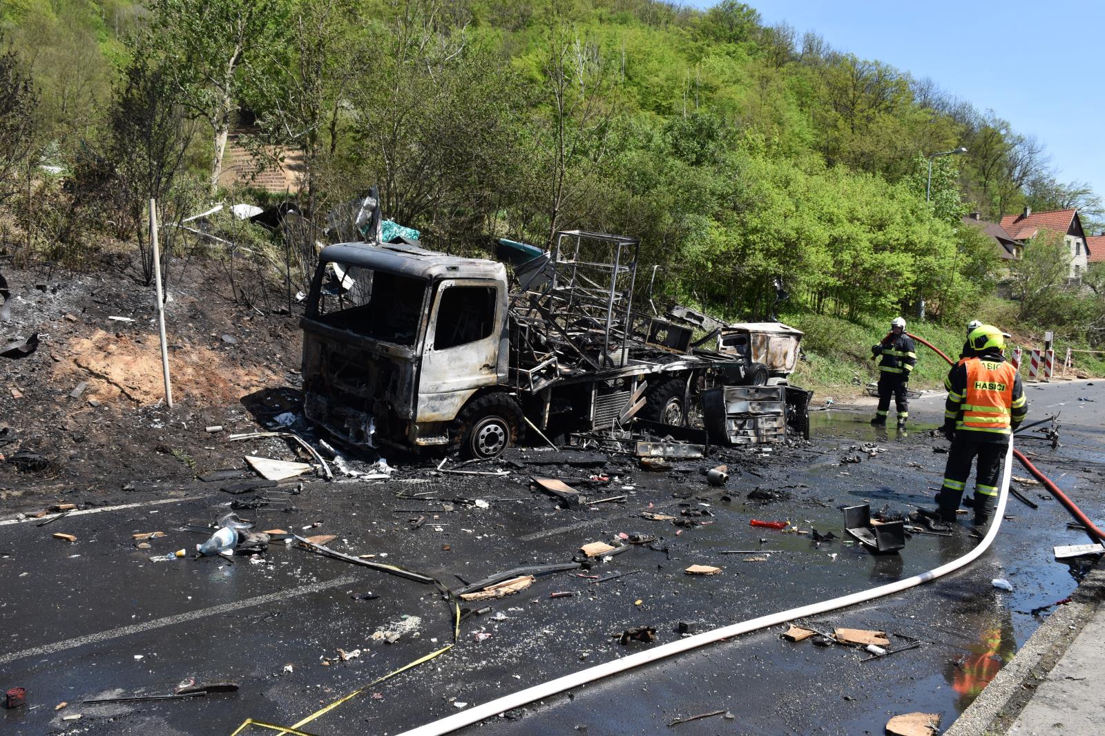 Požár výbuch malé Březno (1).JPG