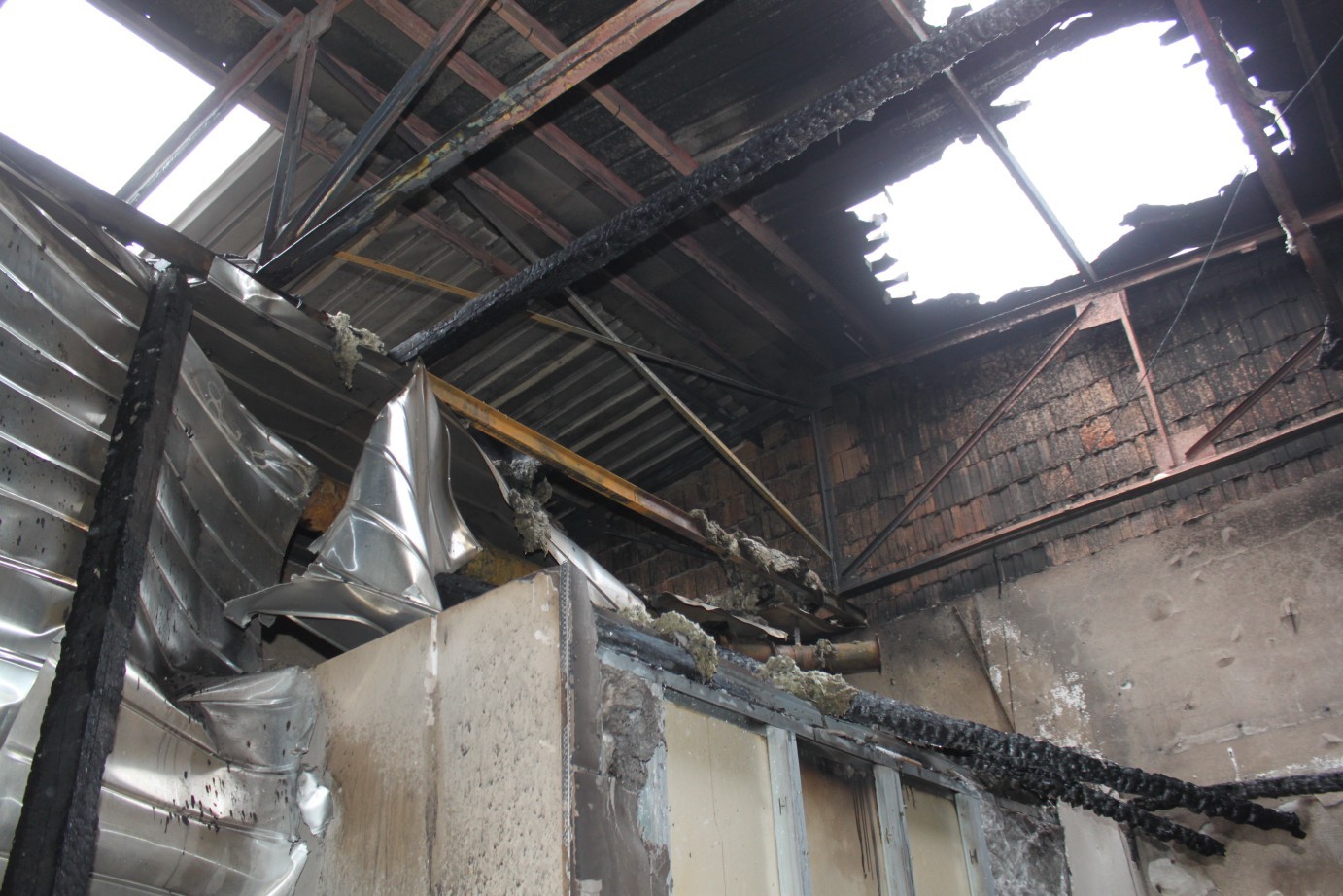 Požár výrobny plastů, Hvožďany - 2. 12. 2016 (6).jpg