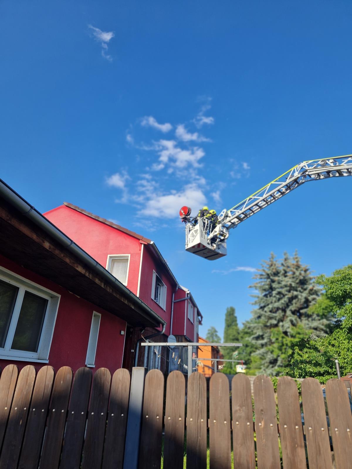 Požár_Ohrazenice (3).jpg