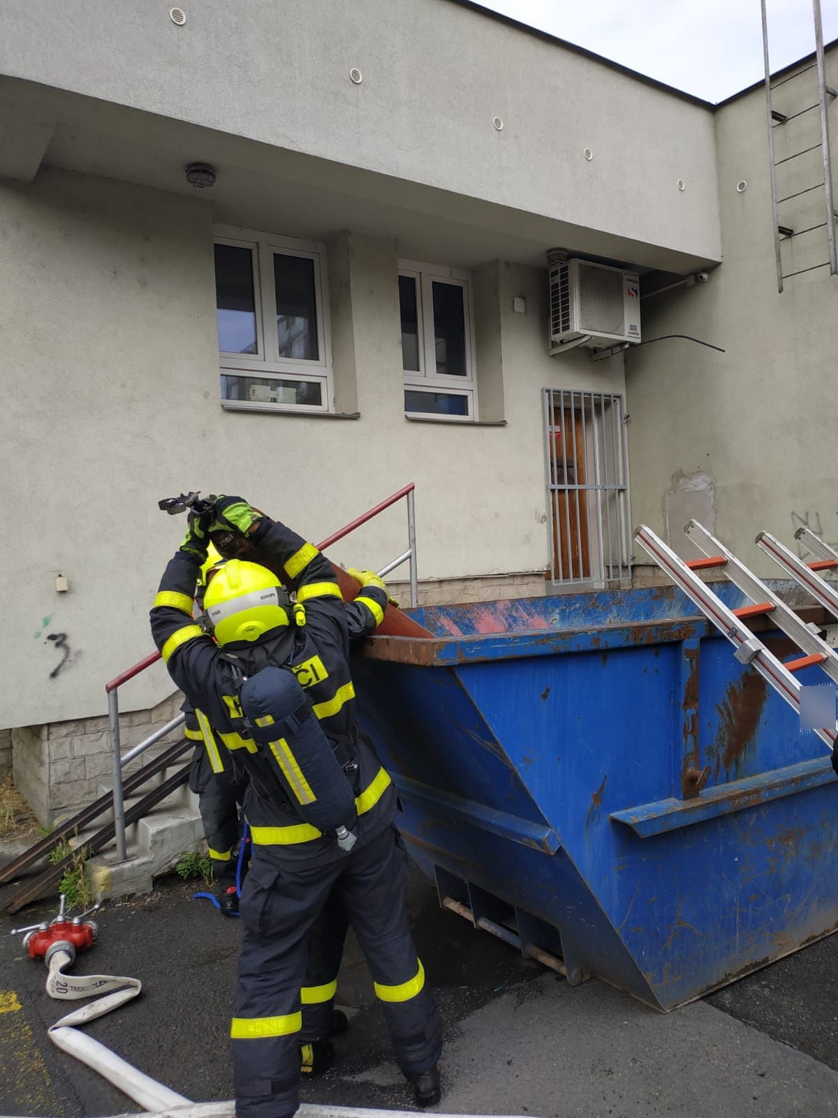 Pozar_svarovaci_souprava (3).jpg