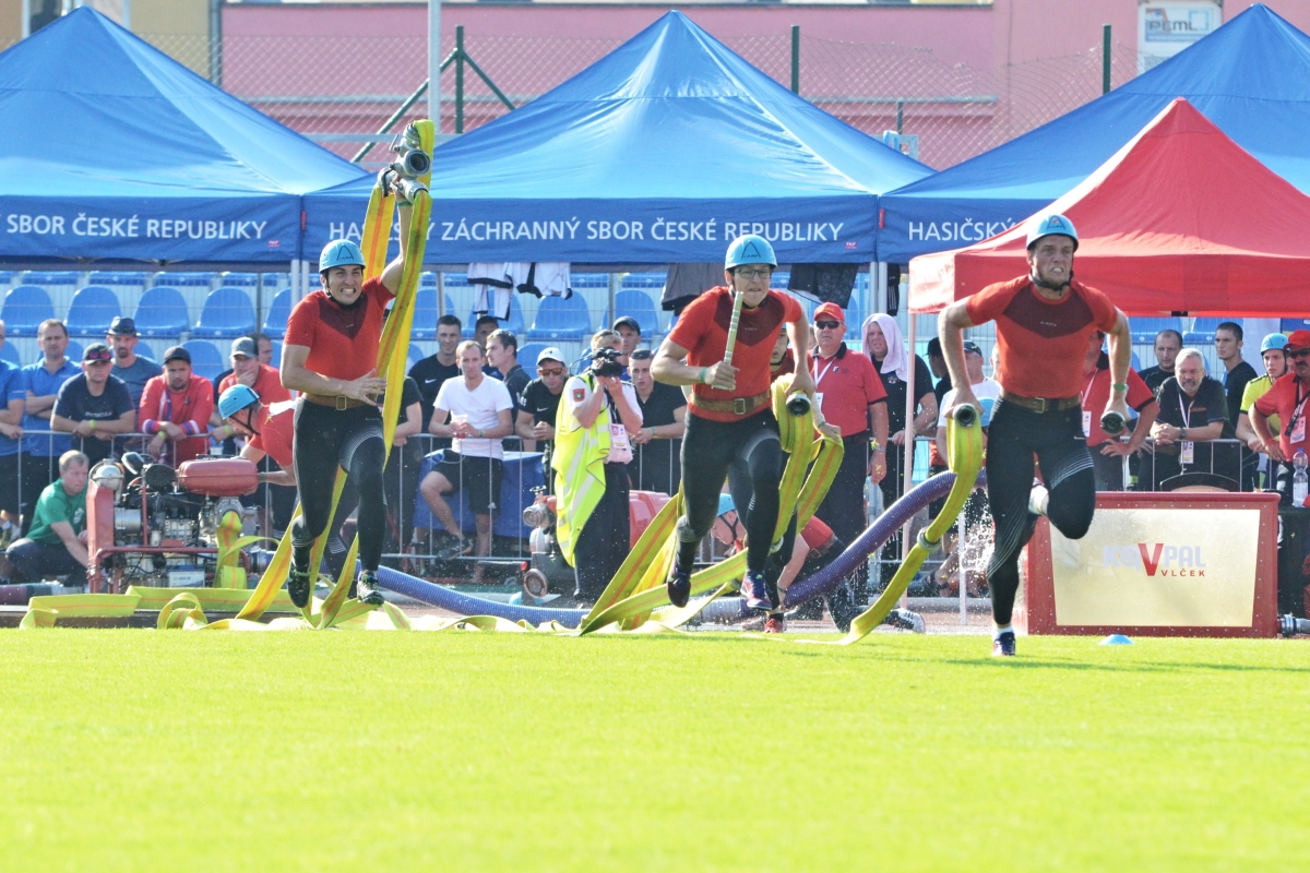 Požární útok HZS KHK.jpg