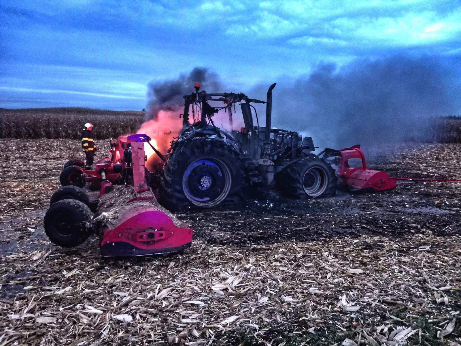 Požáry traktorů.jpeg
