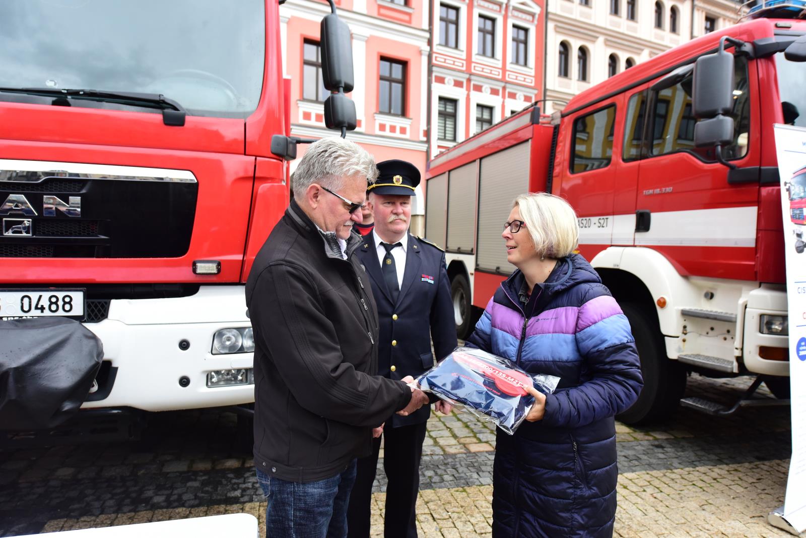 Předání CAS obcím LK