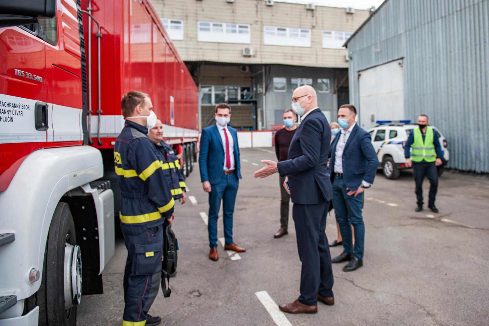 Předání humanitární pomoci na Ukrajině (2).jpg