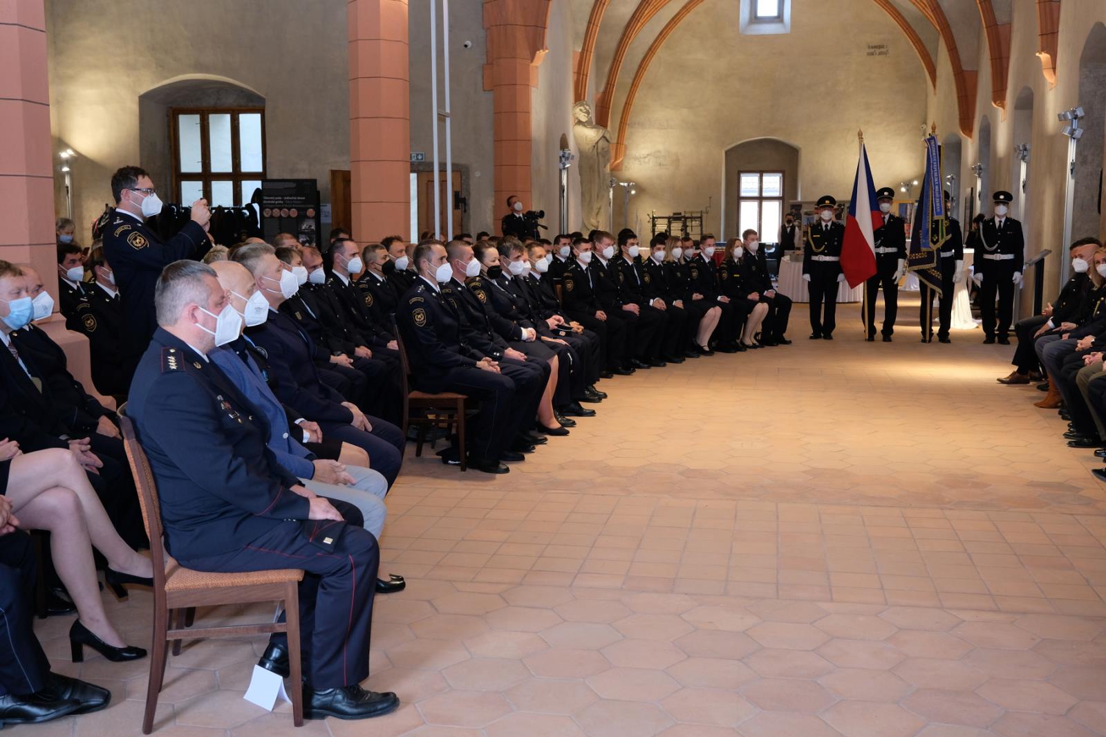 Předání medailí a služební slib, Tábor - 19. 10. 2021 (3).JPG