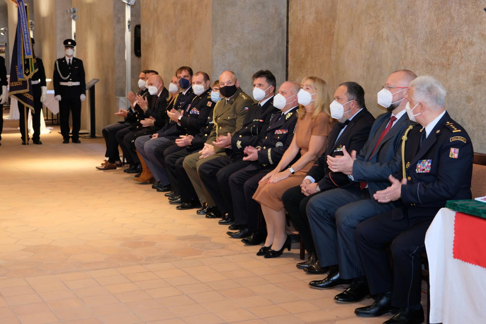 Předání medailí a služební slib, Tábor - 19. 10. 2021 (5).JPG
