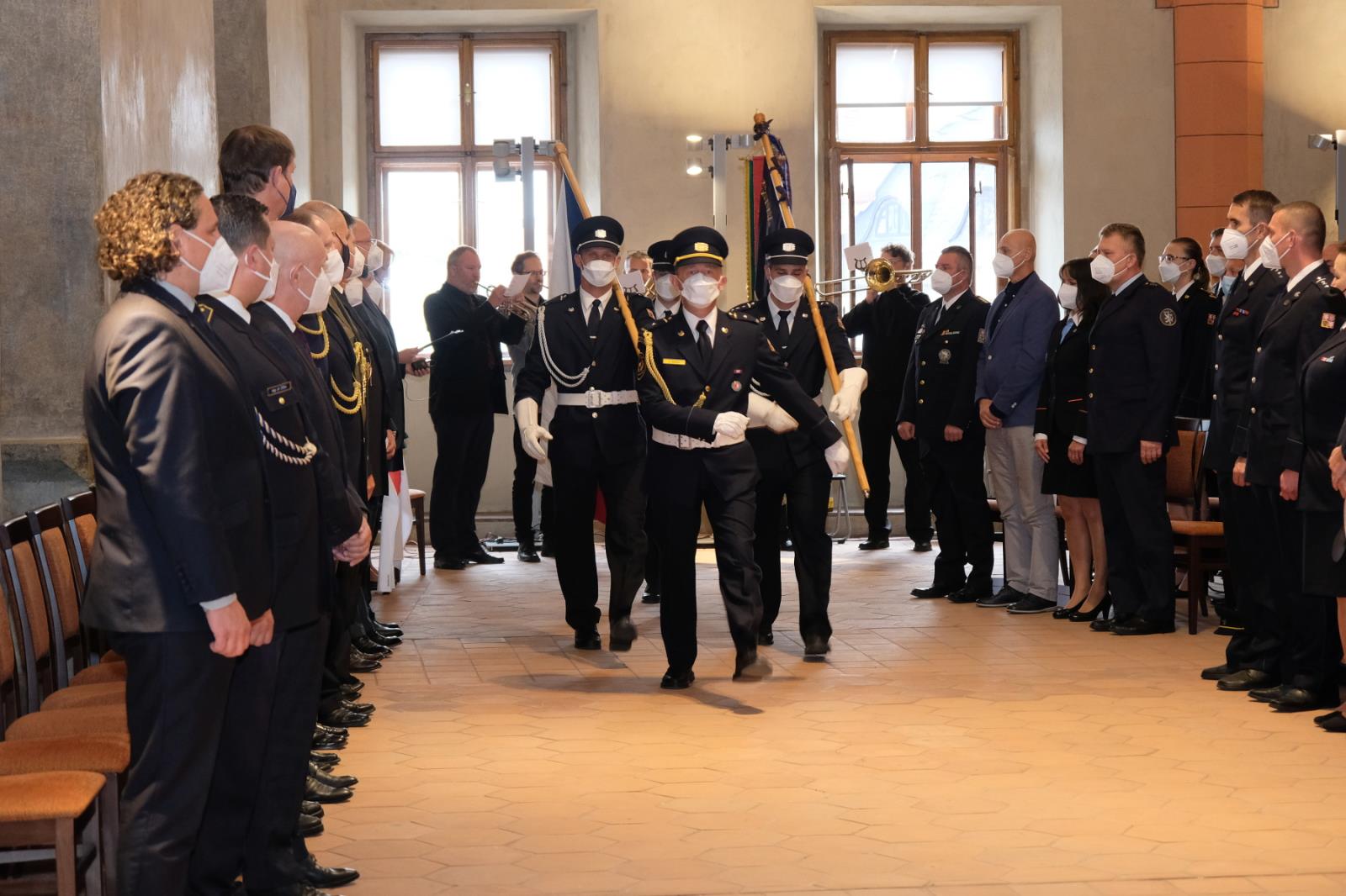 Předání medailí a služební slib, Tábor - 19. 10. 2021 (2).JPG