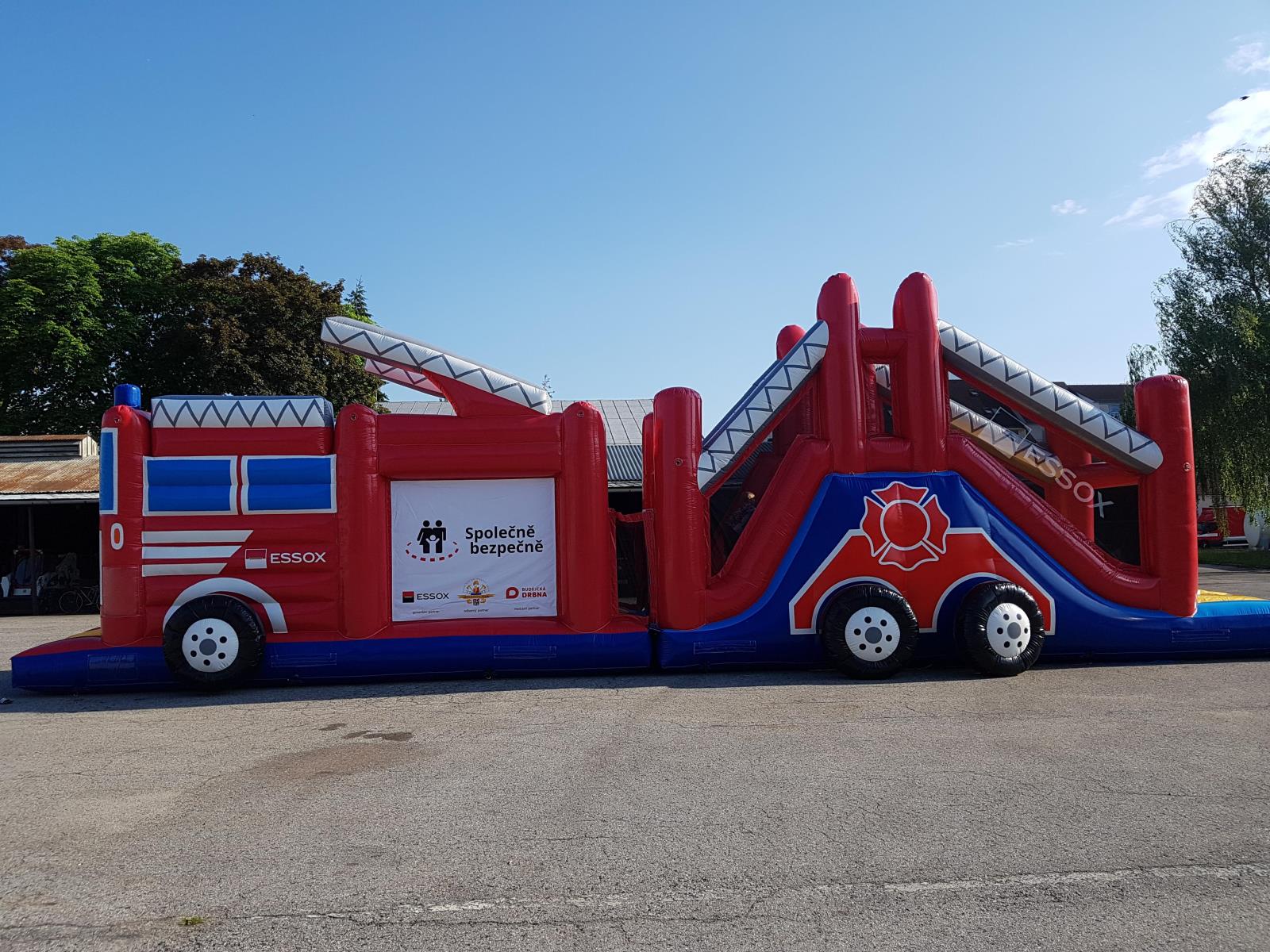 Předání nafukovací dráhy, České Budějovice - 30. 5. 2018 (1).jpg