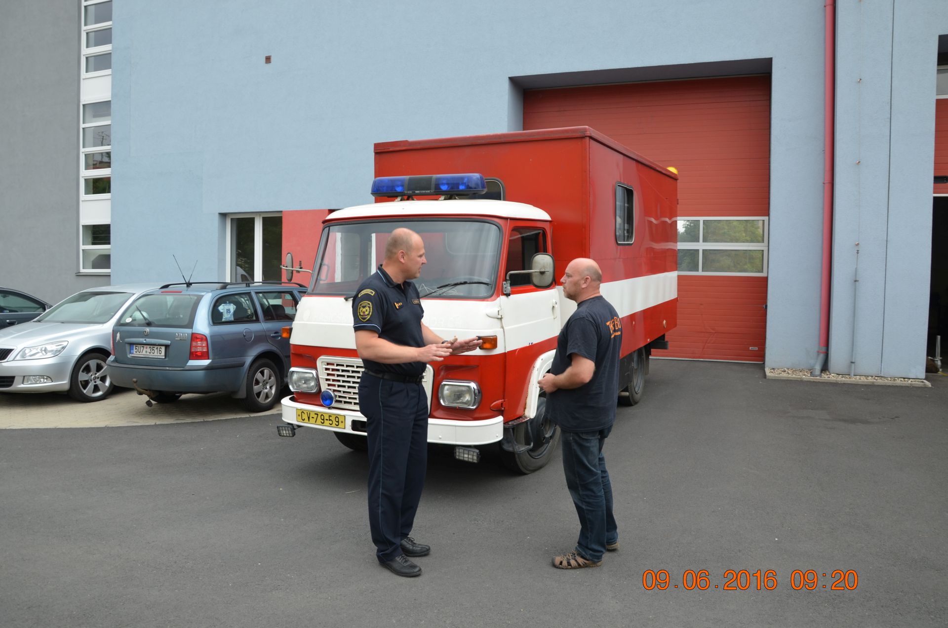 Předání techniky v Chomutově (3).JPG