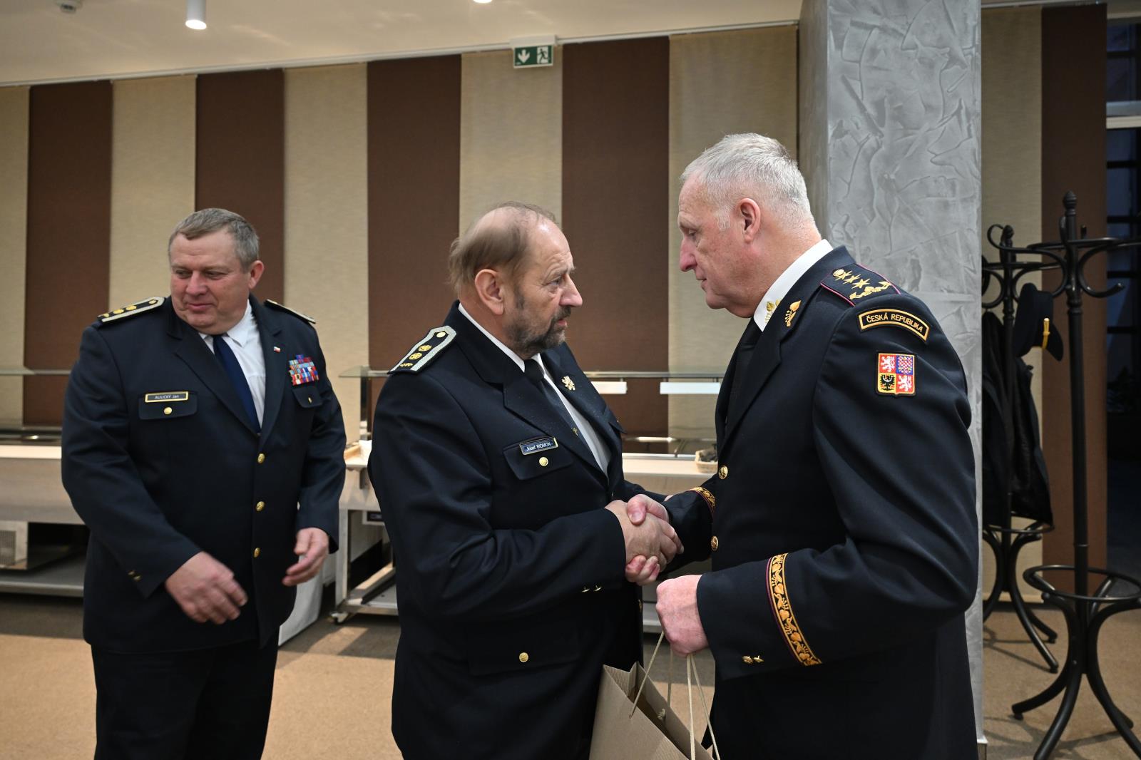 Profesionální a dobrovolní hasiči jednali o společné budoucí strategii