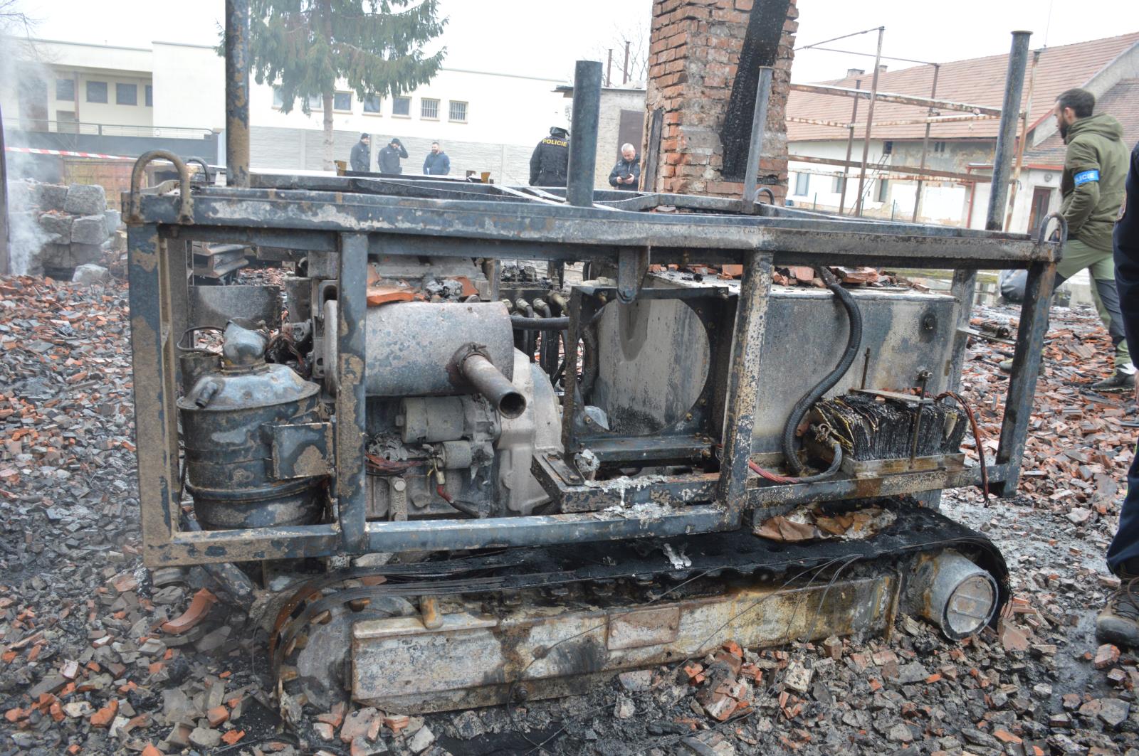 Skladovací hala_Dolní Roveň_II.JPG