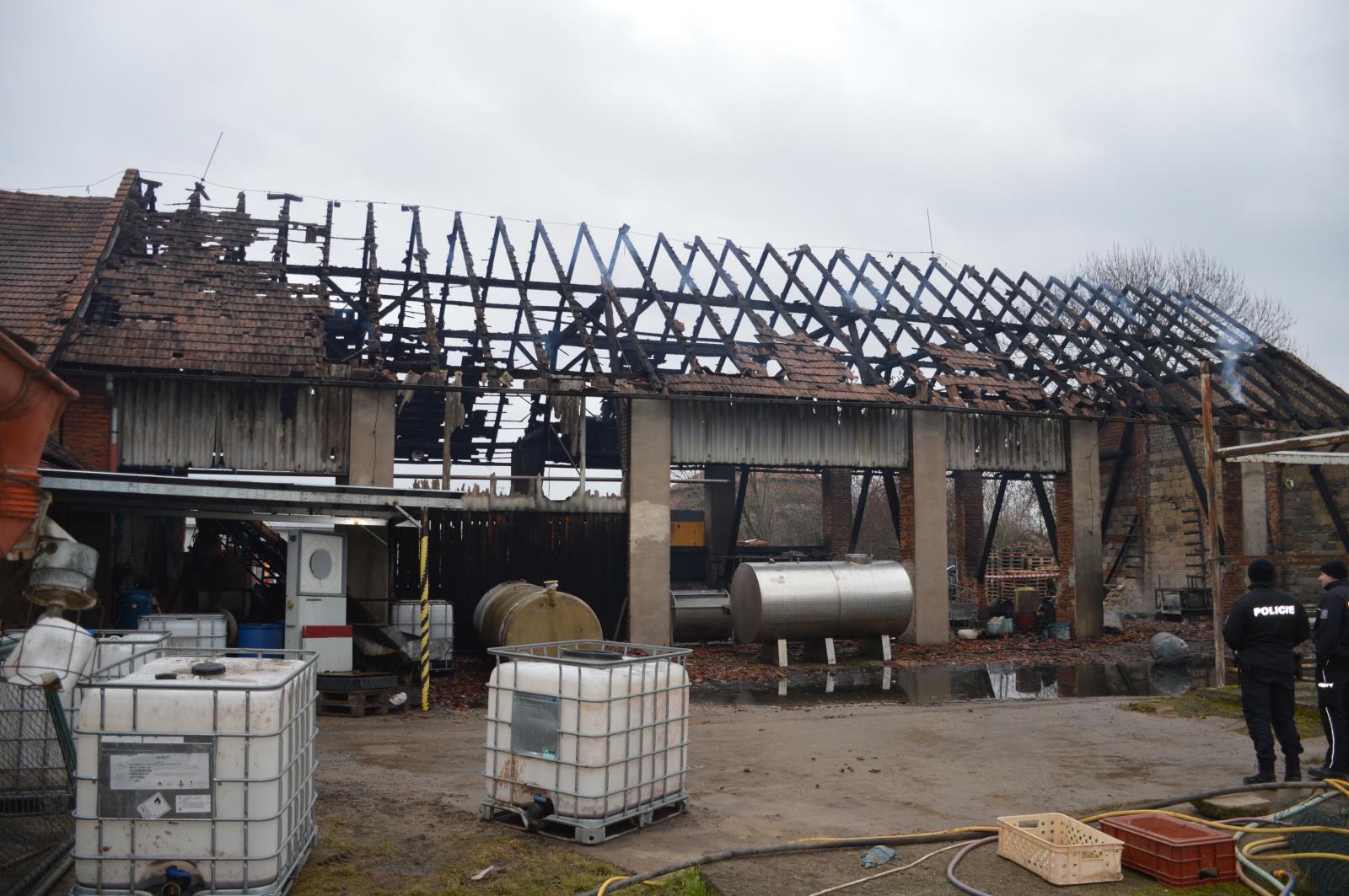 Skladovací hala_Dolní Roveň_i.JPG