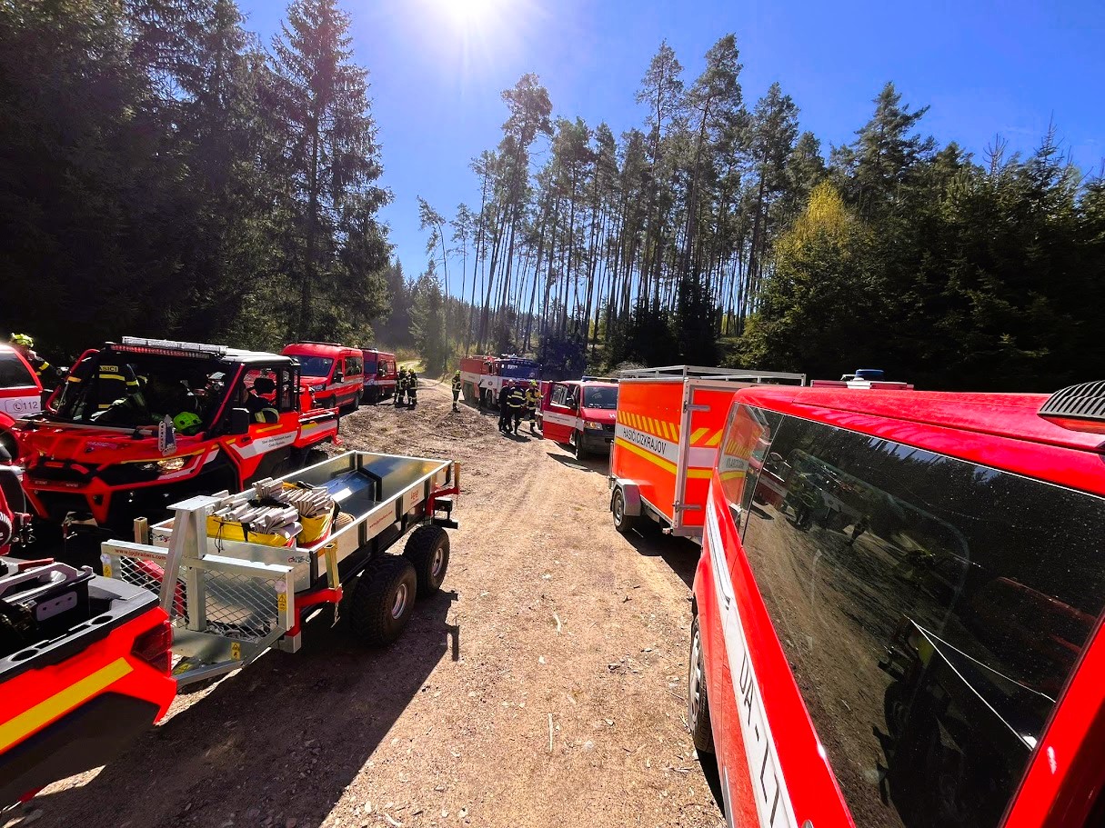 Školení JSHDO - lesní požáry, Dačice (12).jpg