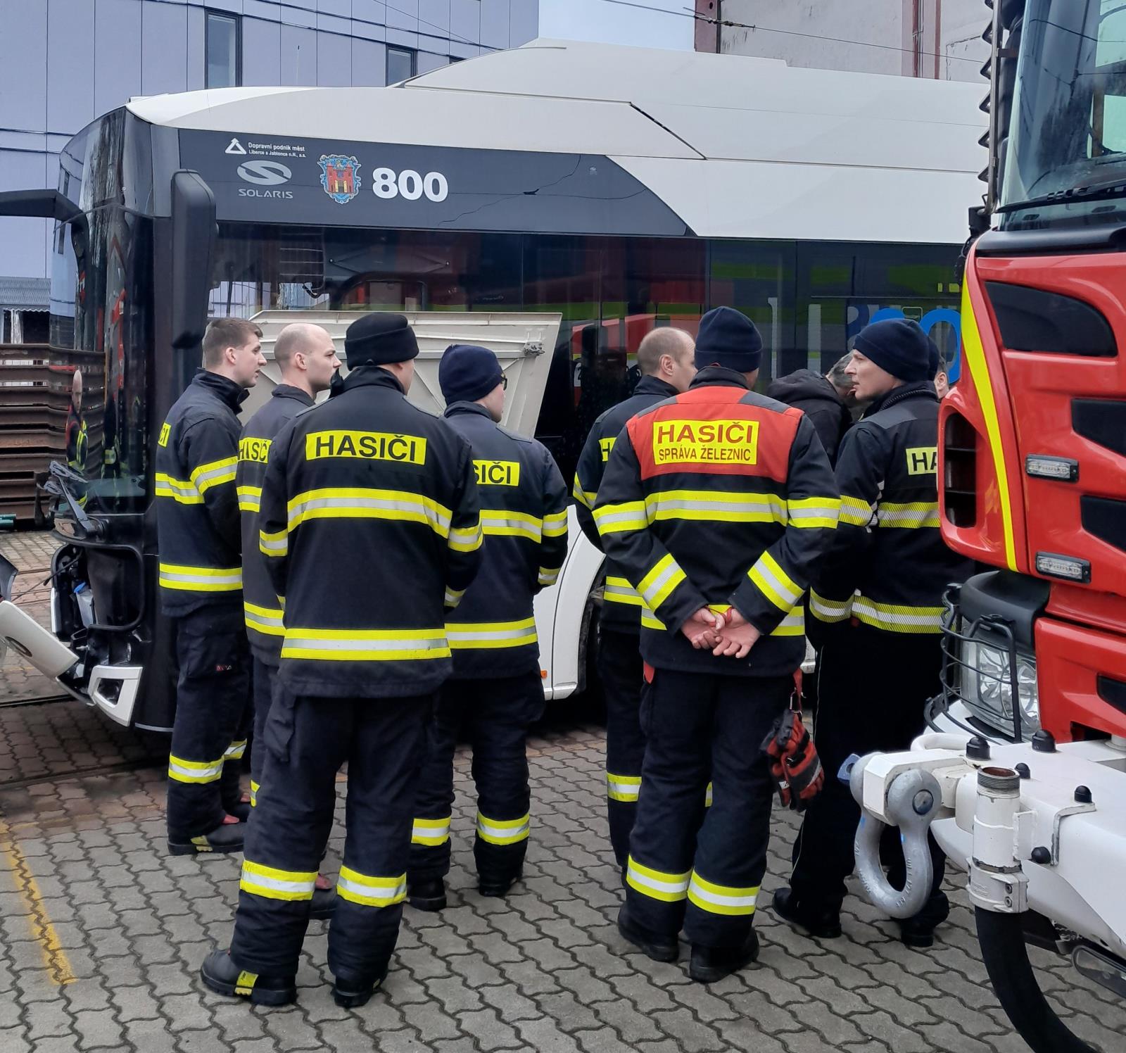 Školení hasičů v DPMLJ