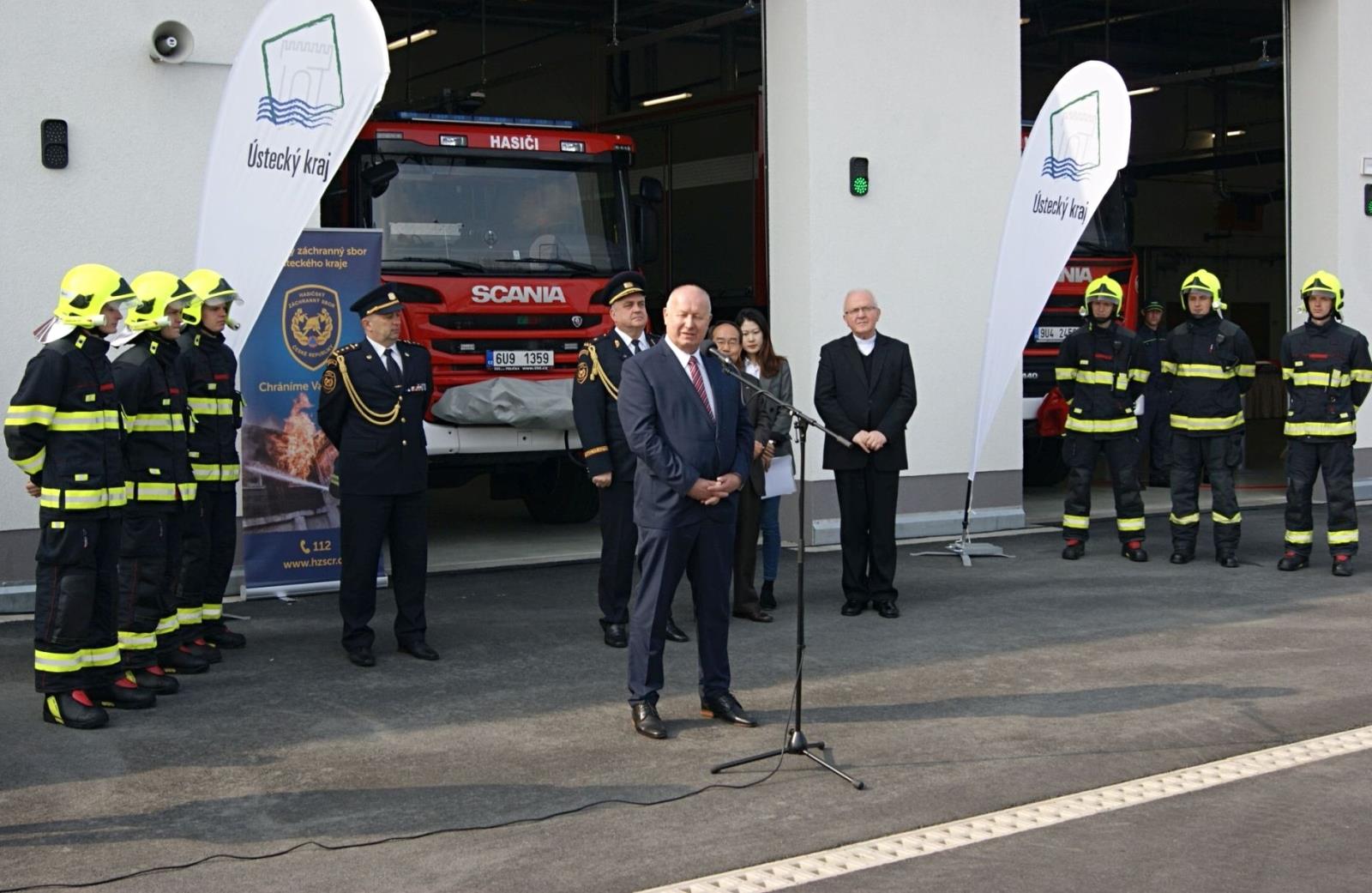 Slavnostní otevření stanice Bitozeves (7).jpg