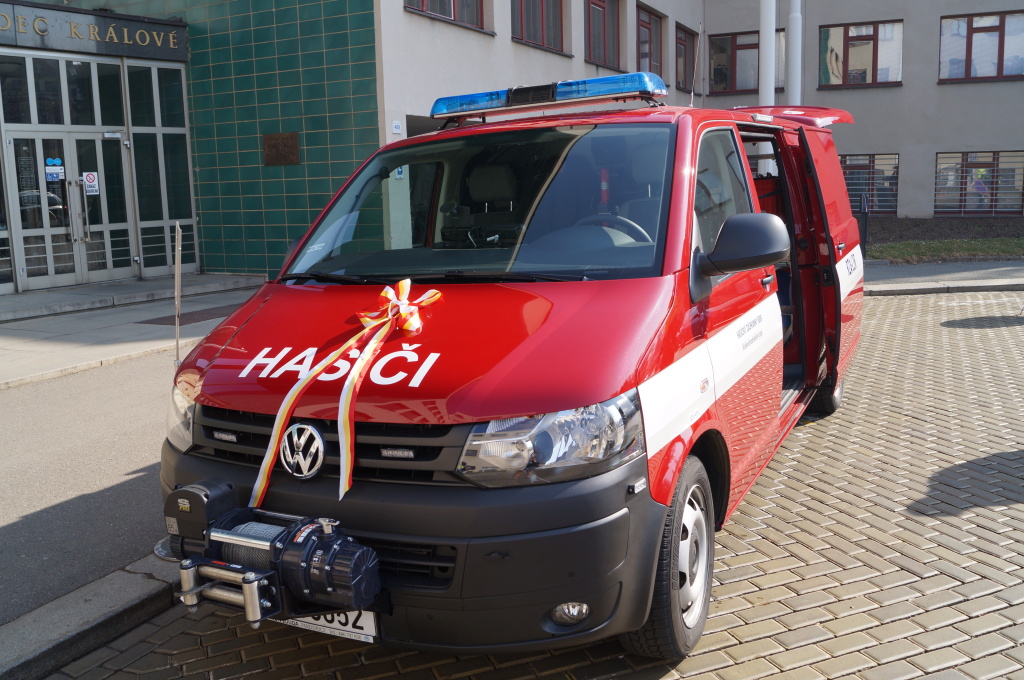 Slavnostní převzetí RZA, HK 14.3.14.JPG