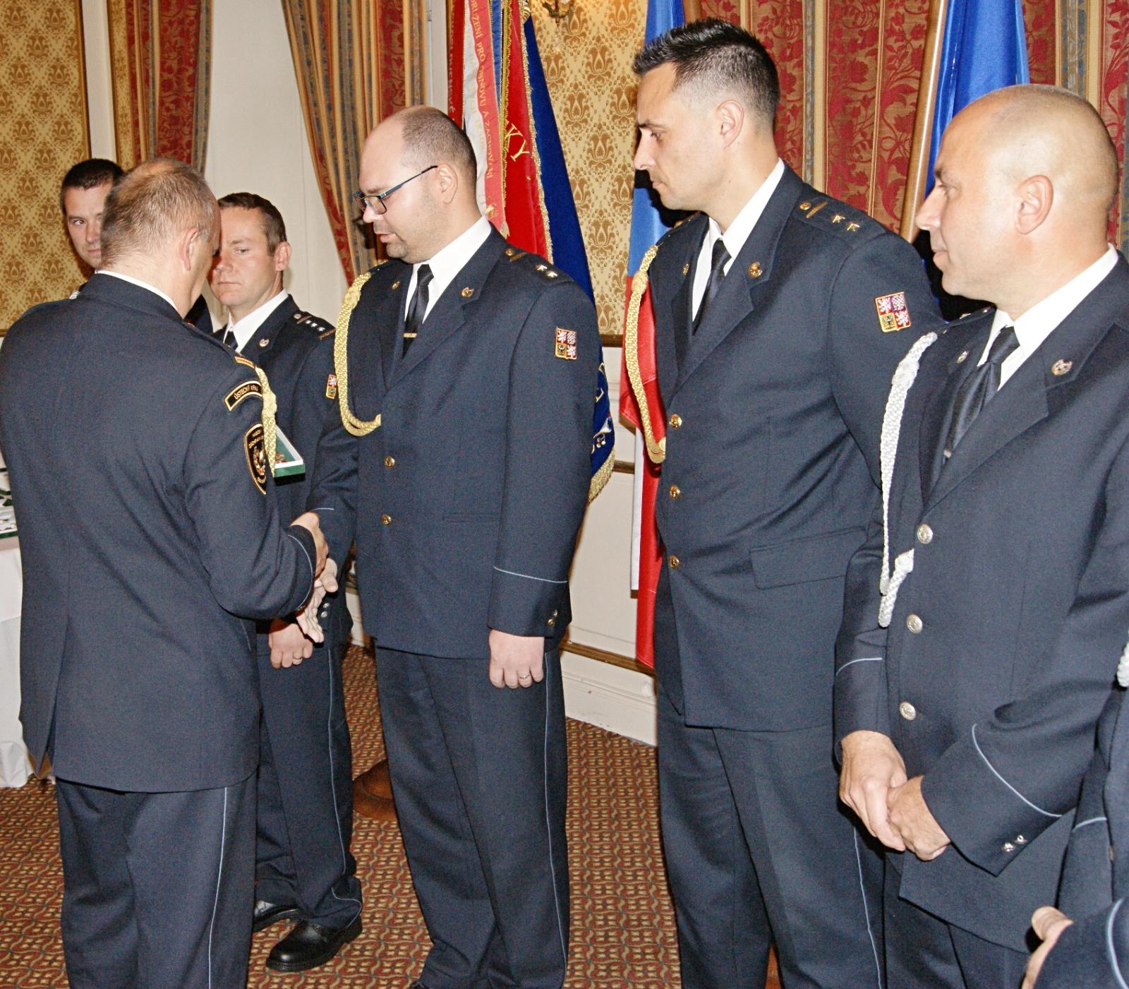 Služební medaile říjen 2018 (19).JPG
