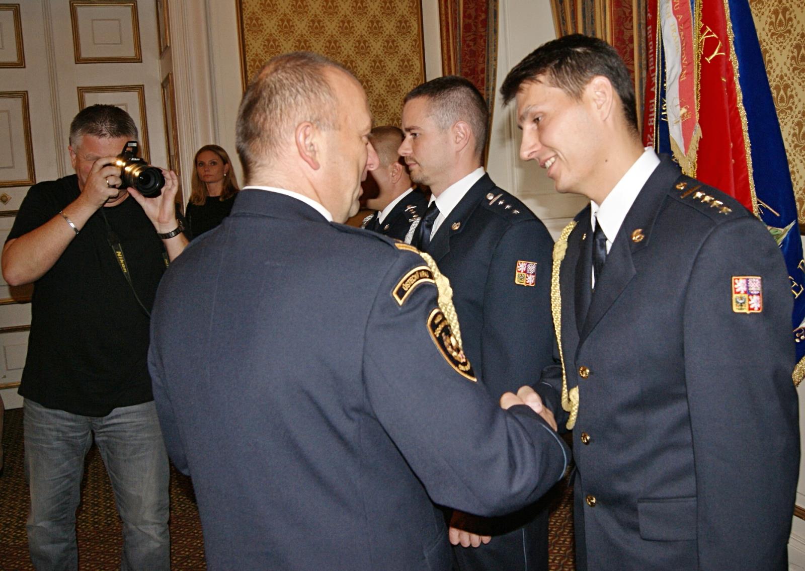 Služební medaile říjen 2018 (32).JPG