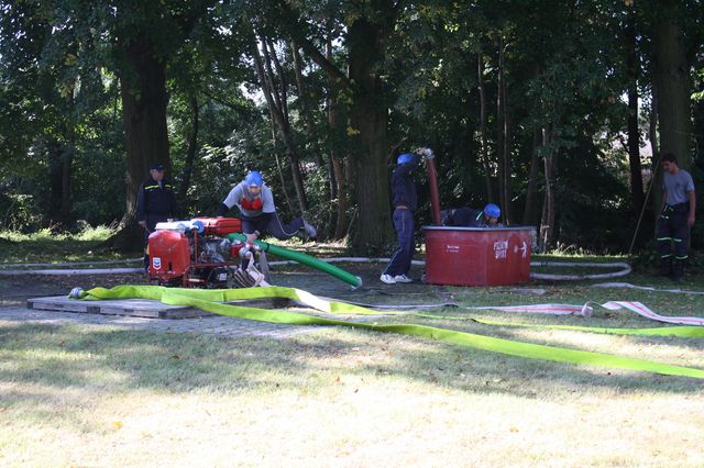 Soutěž seniorů v požárním útoku v Mochtíně/(47).JPG