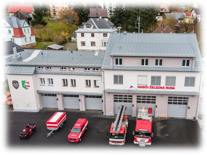 Stanice ZR_2023 s rameckem.jpg