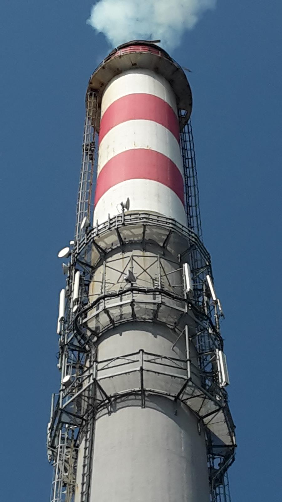 Sundání uvolněných plechů, Jindřichův Hradec - 15. 4. 2019 (2).jpg