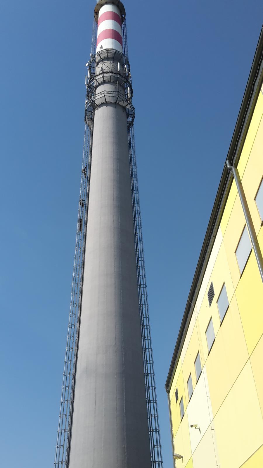 Sundání uvolněných plechů, Jindřichův Hradec - 15. 4. 2019 (5).jpg