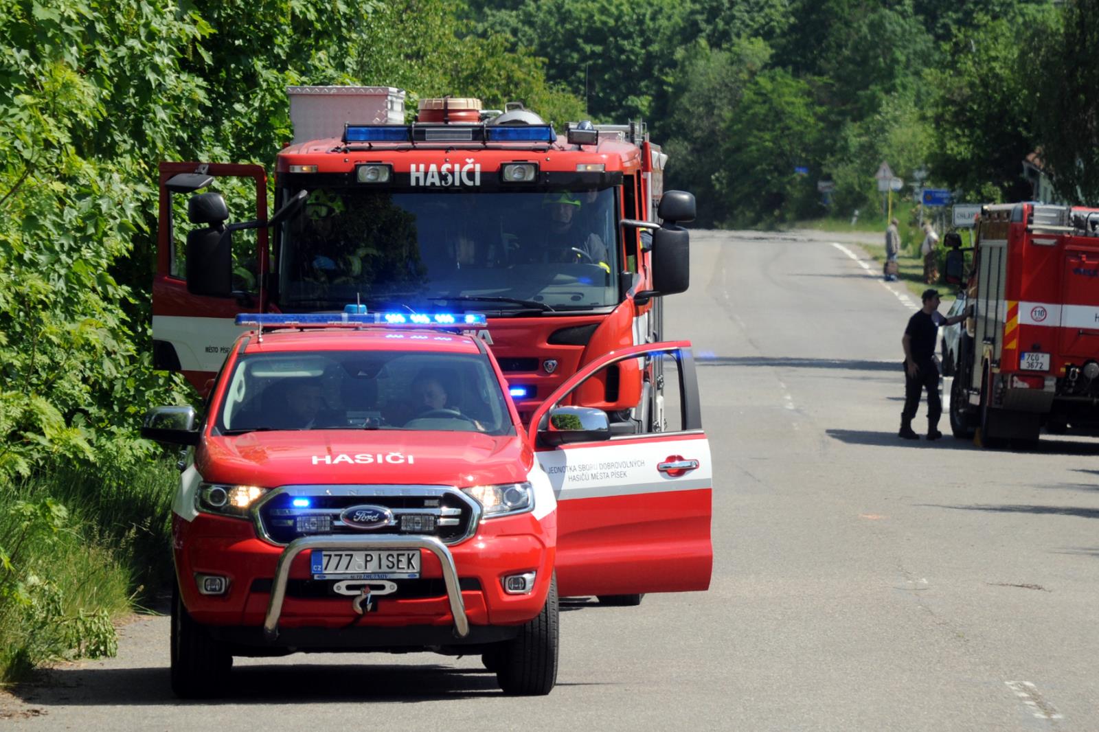 Taktické cvičení dopravní nehoda 2 OA a bus, Písek - 18. 5. 2022 (19).JPG
