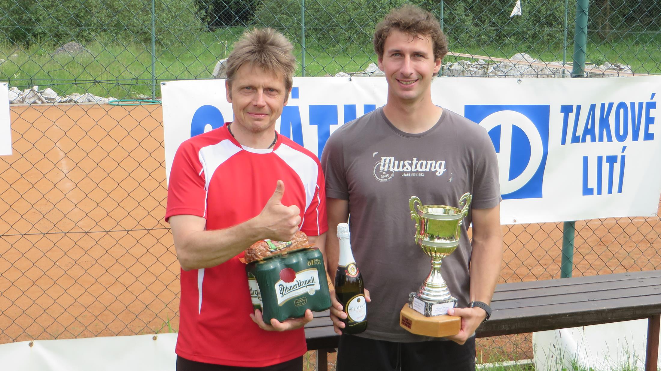 Turnaj HZS JčK v nohejbale, Chobot - 15. 6. 2016 (3).JPG