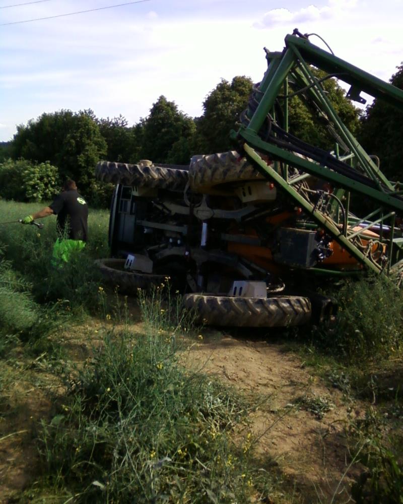 Únik insekticidu, Chtočiny - 8. 6. 2016 (1).jpg