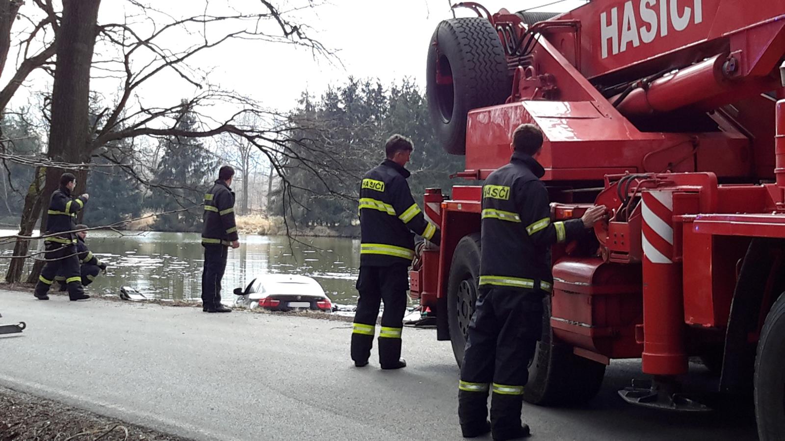 Vvyproštění OA z rybníka, Čejkovice  - 12. 3. 2017 (5).jpg