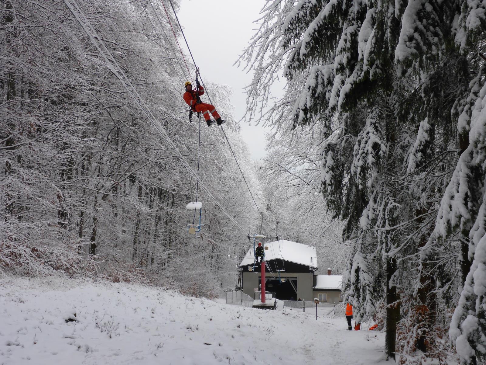 Výcvik lezců ÚO ČK, Kleť - 27. 11. 2018 (13).jpg
