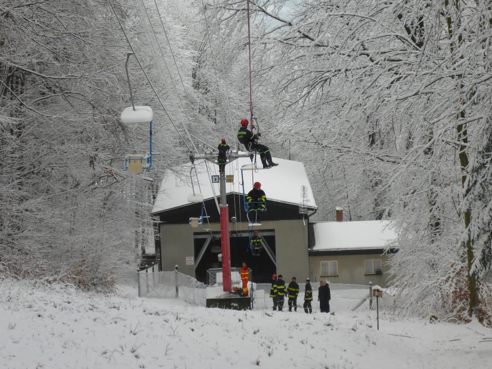 Výcvik lezců ÚO ČK, Kleť - 27. 11. 2018 (6).jpg