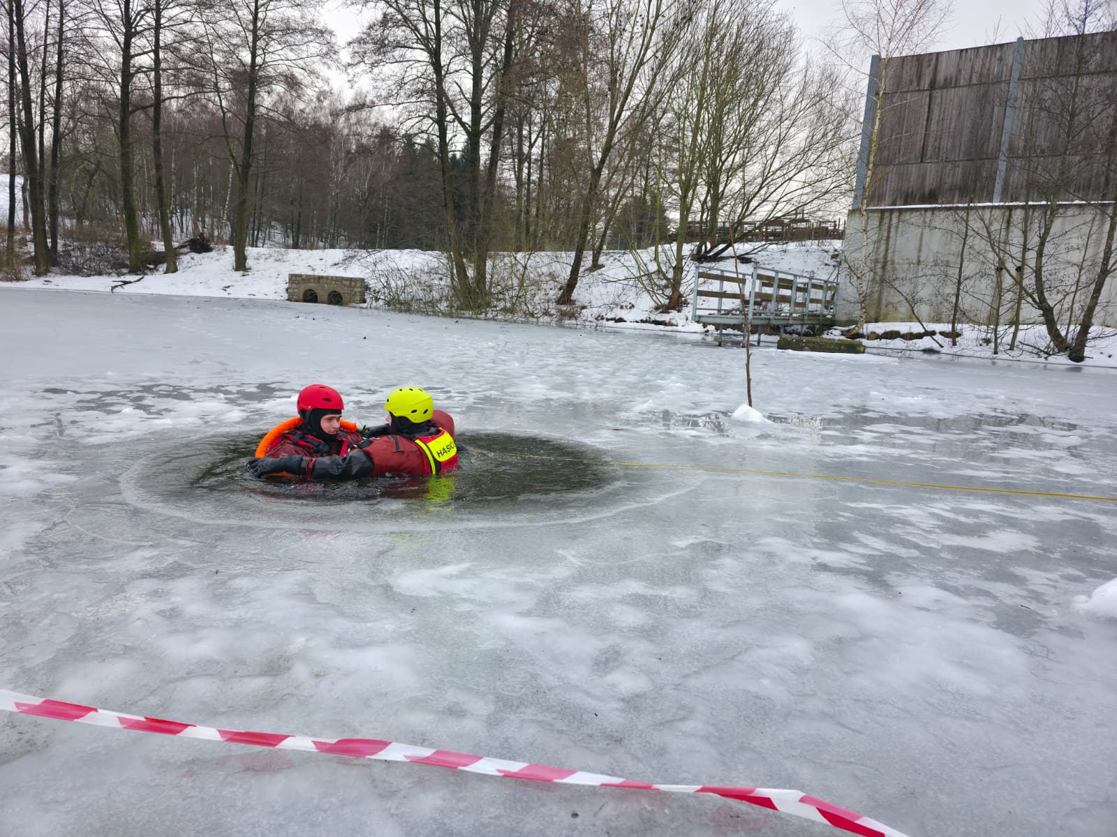Výcvik na zamrzlé vodní hladině, Liberec