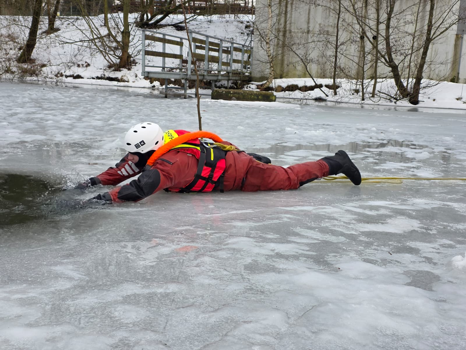 Výcvik na zamrzlé vodní hladině, Liberec