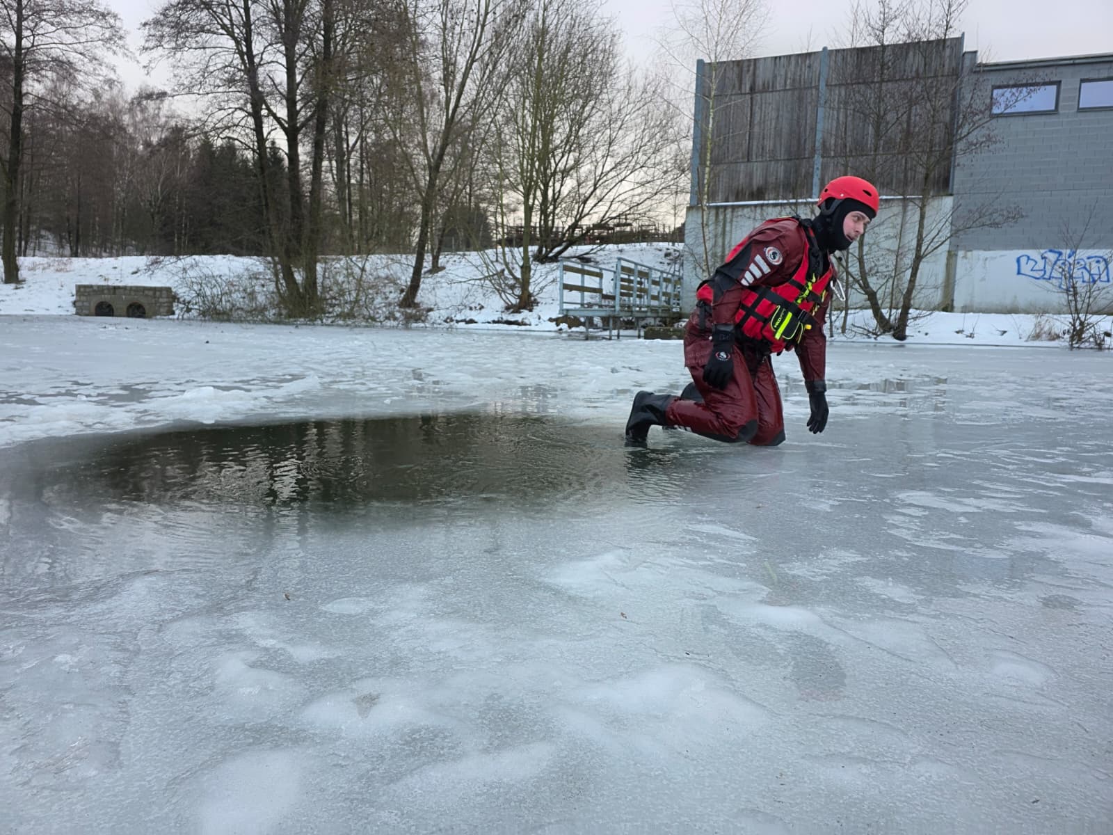 Výcvik na zamrzlé vodní hladině, Liberec