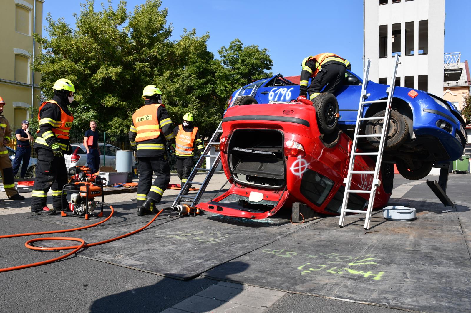 Vyprošťování ÚO Chomutov (11).JPG