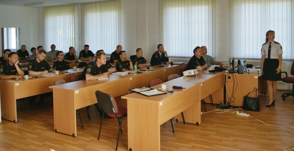 Vyšetřovatelé příčin požáru. (9).jpg