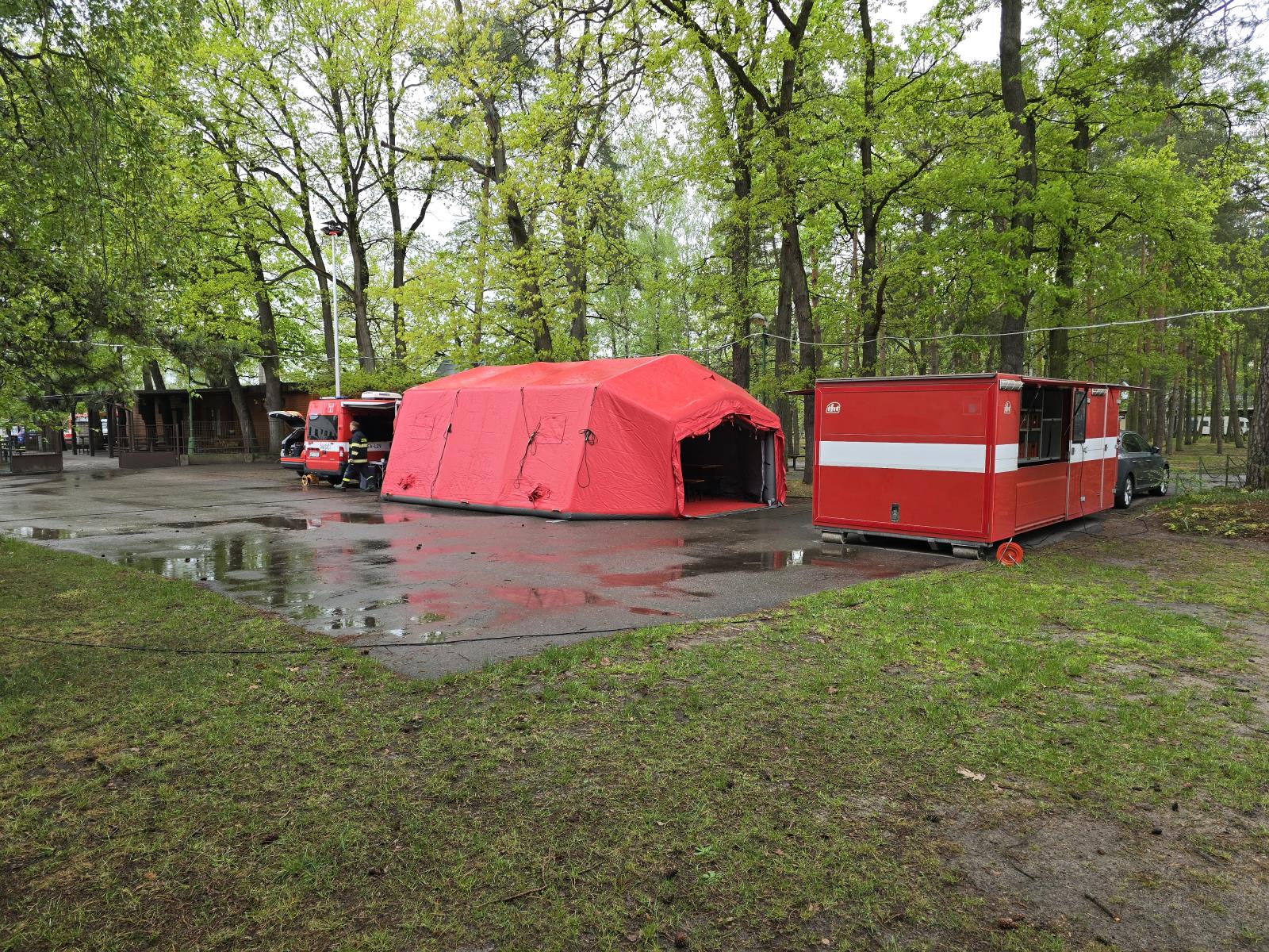 Výstavba základny Břehy